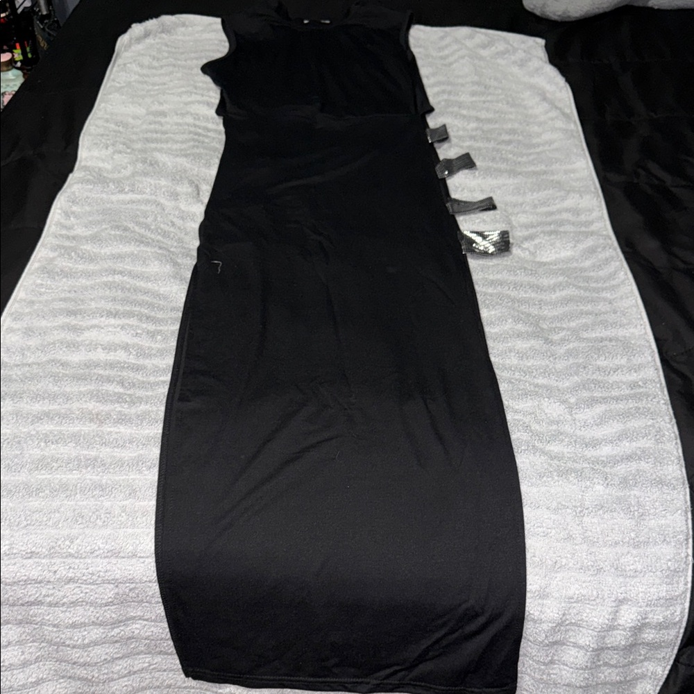 Chic Black Midi Dress